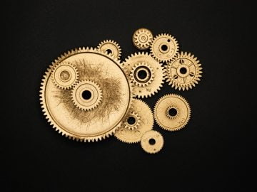 Economic uncertainty compels IT leaders to rethink their strategy Economic uncertainty compels IT leaders to rethink their strategy