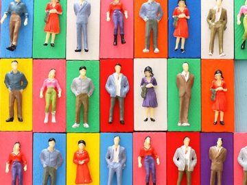 PayPal slashes 2000 jobs in face of tough economic outlook scaled