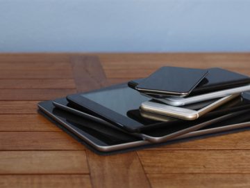 Google reveals 18 chip vulnerabilities threatening mobile, wearables, vehicles Google reveals 18 chip vulnerabilities threatening mobile, wearables, vehicles