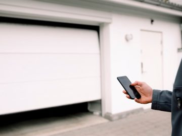 IoT garage door exploit allows for remote opening attack scaled