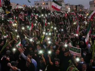 The Messy US Influence Thats Helping Iranians Stay Online