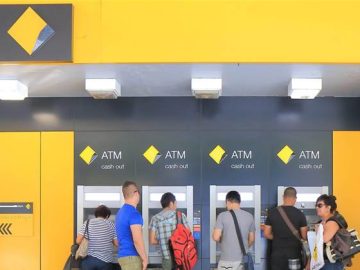 CBAs IT services expenses track back over 2bn mark.jpgh420w748c0s0