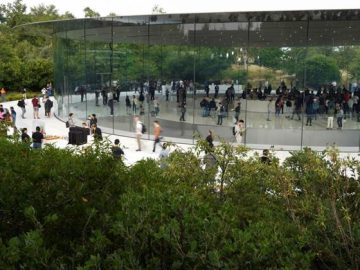 Apple unveils iPhone 15 Pro Hardware.JPGh420w748c0s0