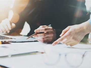 EY rolls out AI powered platform Software.jpgh420w748c0s0