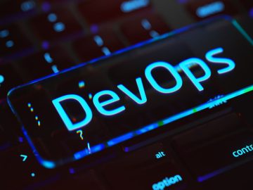 The Role of DevOps in Streamlining Cloud Migration Processes The Role of DevOps in Streamlining Cloud Migration Processes
