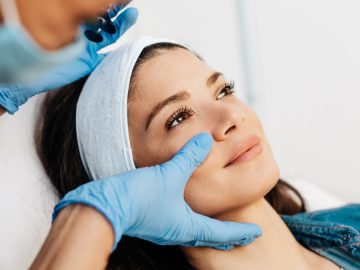 Nude before and after photos stolen from plastic surgeon posted