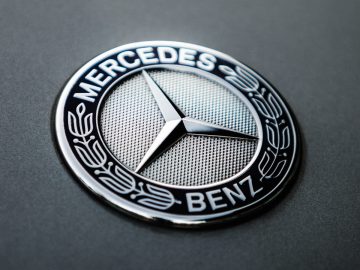 A mishandled GitHub token exposed Mercedes-Benz source code Mercedes