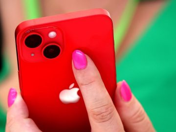 Apple iOS 173 How to Turn on iPhones New Stolen