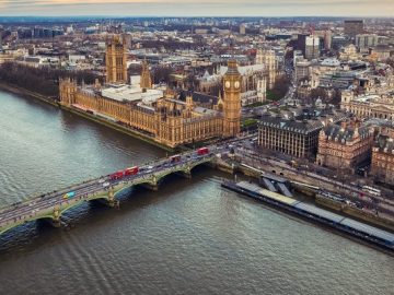 Post Office CEO refused to meet government minister without her