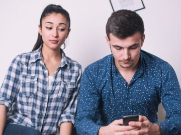 Facebook spied on Snapchat users to get analytics about the competition Facebook spying