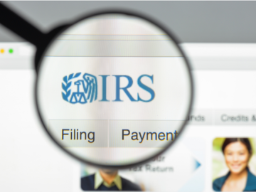 Tax scammer goes after small business owners and self-employed people how to spot a tax scammer