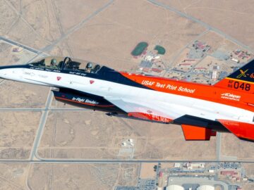 AI Controlled Fighter Jets Are Dogfighting With Human Pilots Now