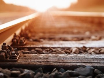 Case study: Network Rail on the data-driven decisions keeping our railways safe Case study: Network Rail on the data-driven decisions keeping our railways safe