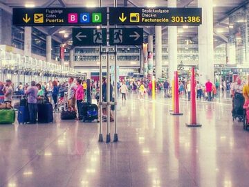 Cyber attack ruled out as source of UK Border Force