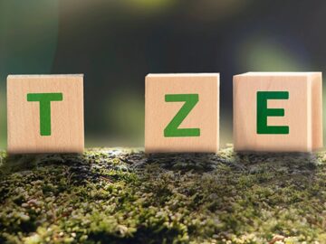 AWS Microsoft and Google urge datacentre kit suppliers to improve