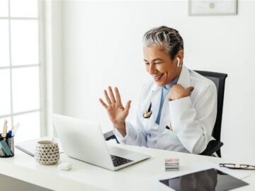 Catholic Healthcare brings in HoloLens for patient telehealth Hardware.ashx