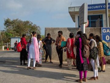 Indian officials visit Foxconn iPhone plant Hardware.ashx