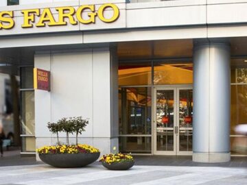 Wells Fargo bank turns to AI to help families settle