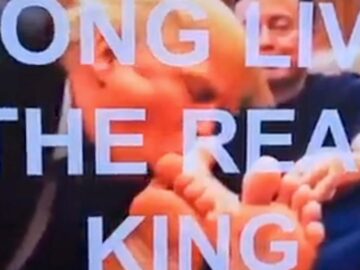 TVs at HUD Played an AI-Generated Video of Donald Trump Kissing Elon Musk’s Feet TVs at HUD Played an AI-Generated Video of Donald Trump Kissing Elon Musk's Feet