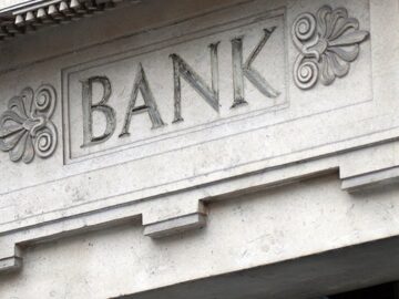 Big bank systems crashed for over 800 hours in last two years due to IT outages Big bank systems crashed for over 800 hours in last two years due to IT outages