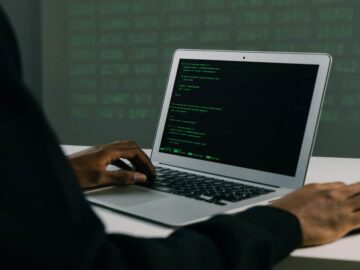 How to Protect Your Venture from Cybersecurity Risk Start-up Security 101: How to Protect Your Venture from Cybersecurity Risk