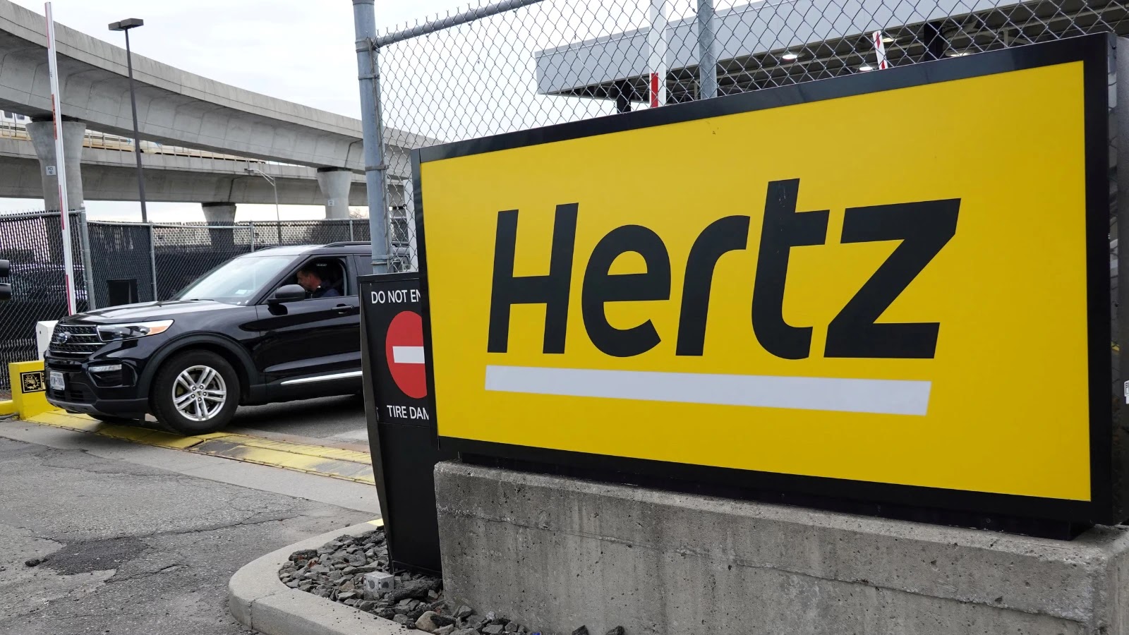 Hertz Data Breach - Customer Personal Information Stolen by Hackers