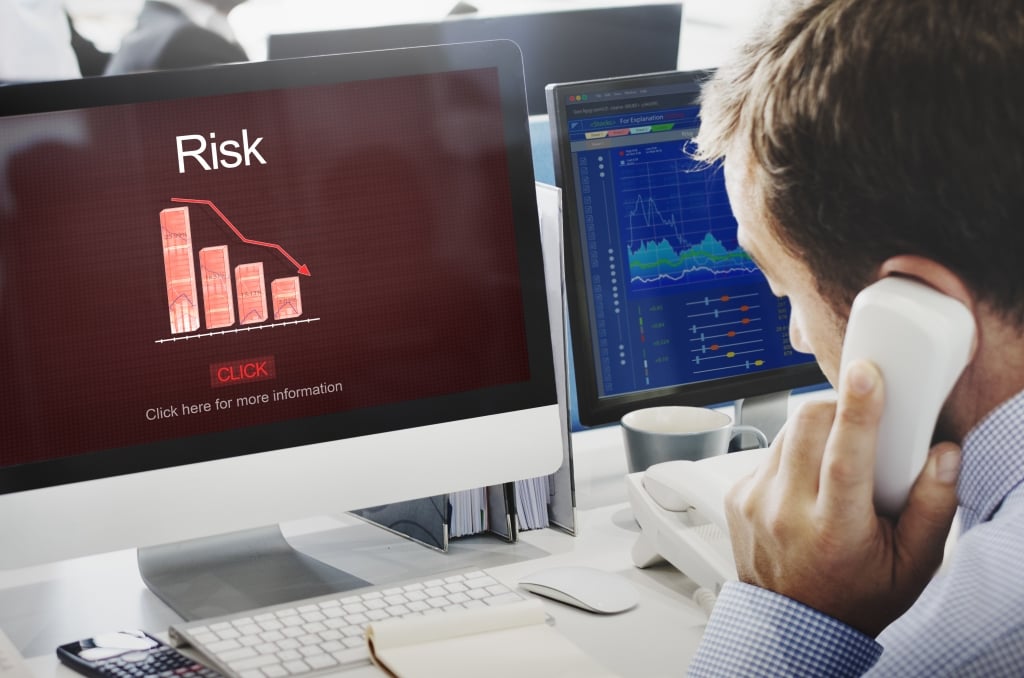 Using Risk to Prove the Value of Cyber Threat Intelligence Using Risk to Prove the Value of Cyber Threat Intelligence