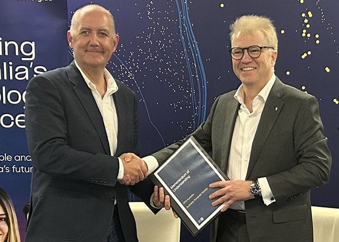 CPA Australia and ACS Ink IT Skills MOU CPA Australia and ACS Ink IT Skills MOU