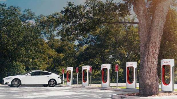 US agency asks Tesla questions on Texas robotaxi plan