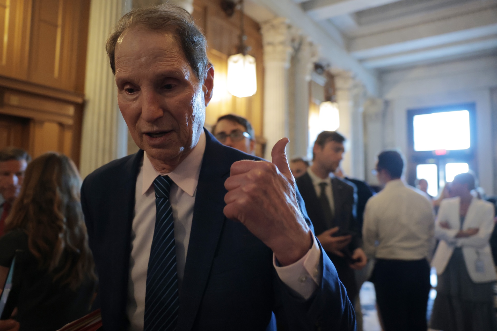 Blistering Wyden letter seeks review of federal court cybersecurity, citing ‘incompetence,’ ‘negligence’