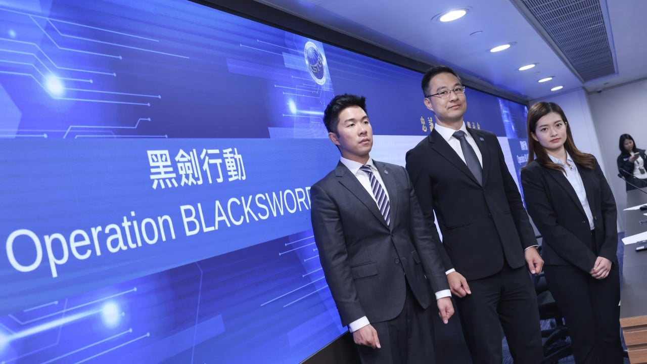 Hong Kong police arrest 118 over e-commerce scams involving HK$5 million in losses Hong Kong police arrest 118 over e-commerce scams involving HK$5 million in losses