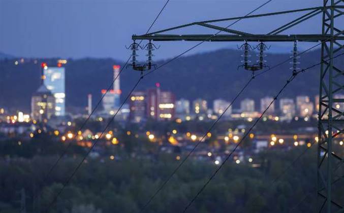 UGL digitised work order planning after winning electricity contract