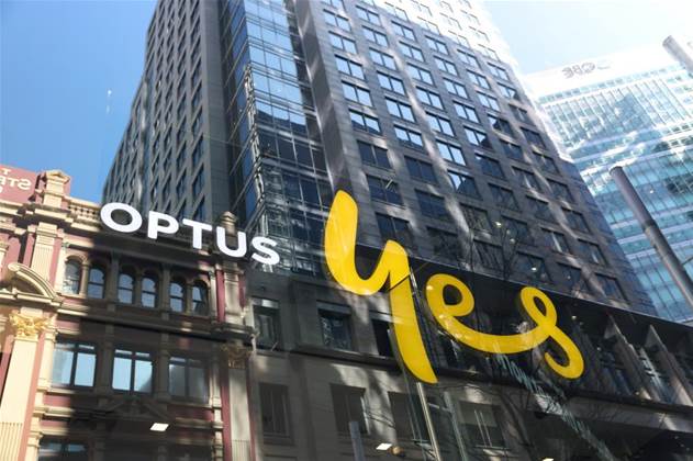 Singtel says Optus CEO needs time to fix issues Singtel says Optus CEO needs time to fix issues