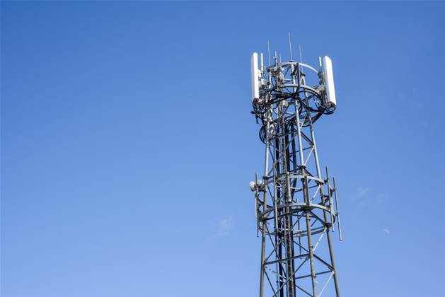 ACMA cracks down on mobile 000 'camp-on' failures
