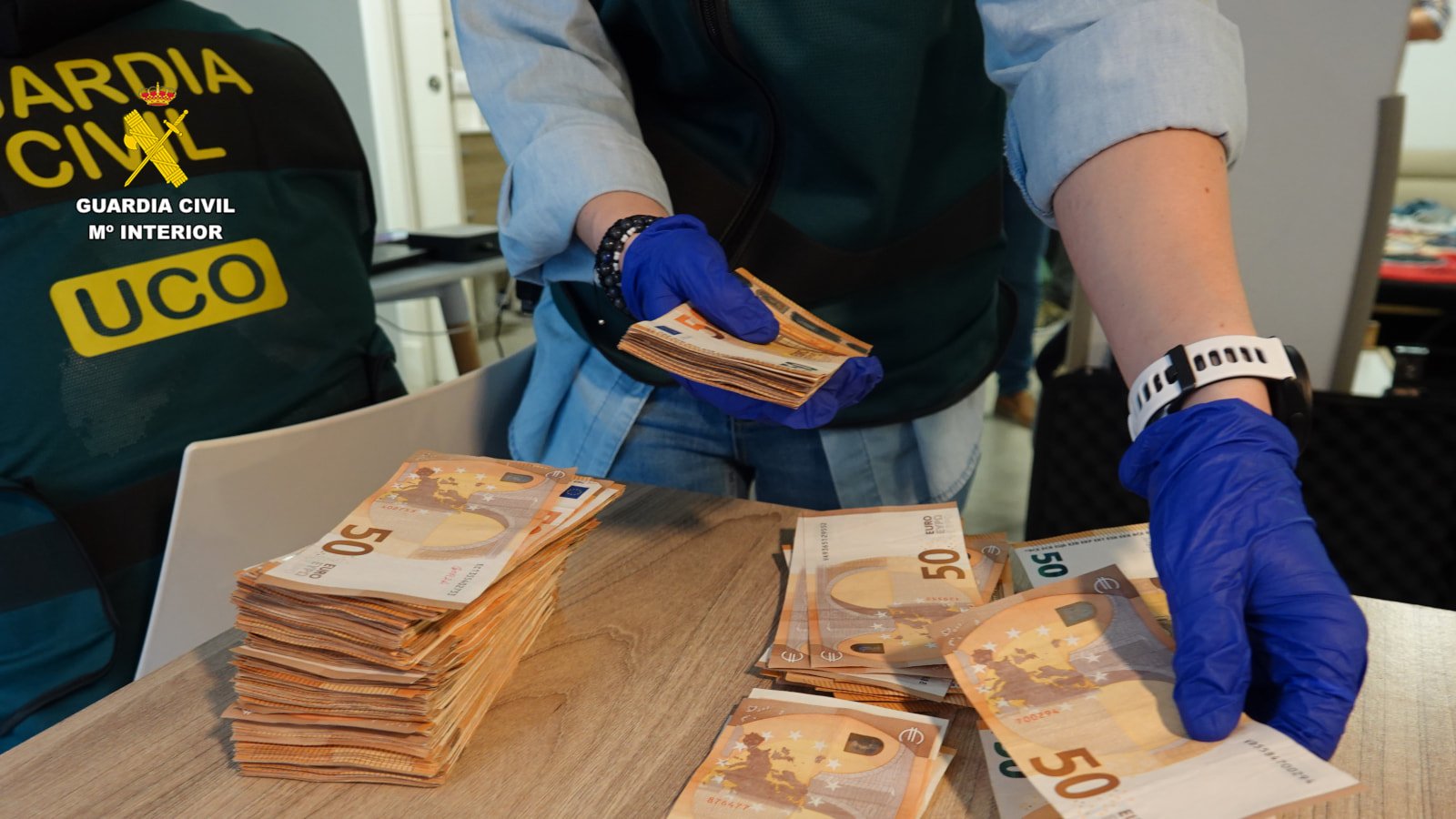 Spain dismantles “GXC Team” cybercrime syndicate, arrests leader Spain dismantles “GXC Team” cybercrime syndicate, arrests leader