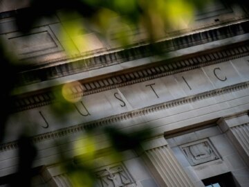 Russian national pleads guilty to breaking into networks for Yanluowang ransomware attacks