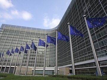 European Commission probes cyberattack on mobile device management system European Commission probes cyberattack on mobile device management system