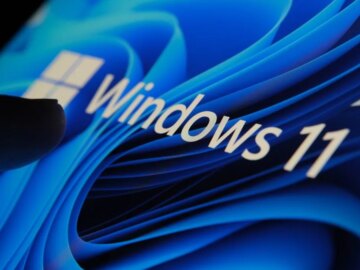 Facebook ads spread fake Windows 11 downloads that steal passwords and crypto wallets Facebook ads spread fake Windows 11 downloads that steal passwords and crypto wallets