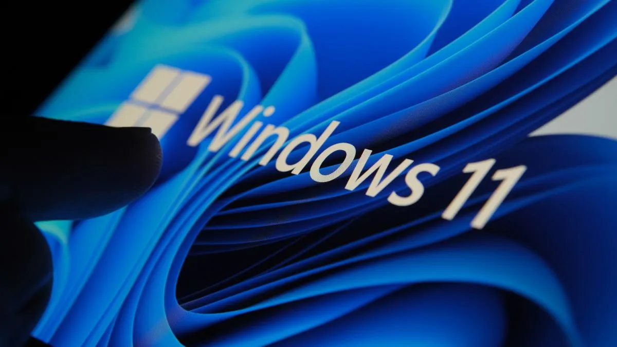 Facebook ads spread fake Windows 11 downloads that steal passwords and crypto wallets