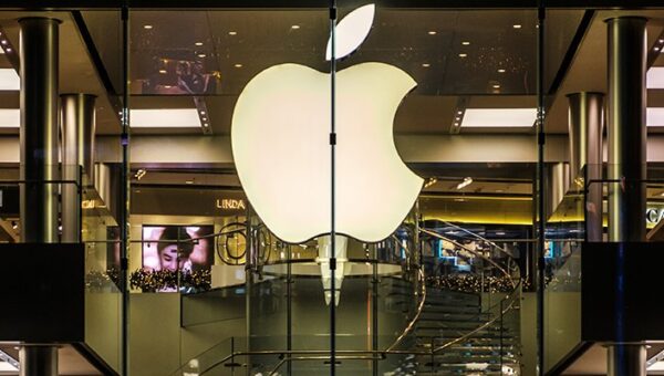 Apple issues first Background patch for WebKit browser flaw