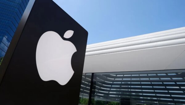 Apple patches WebKit bug that could let sites access your data