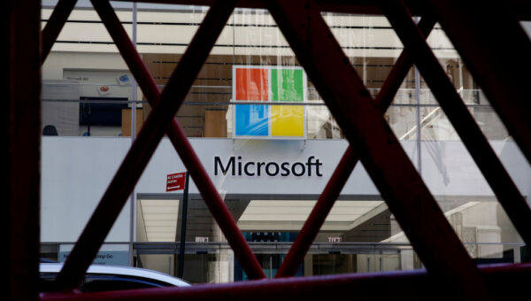 Microsoft drops its second-largest monthly batch of defects on record