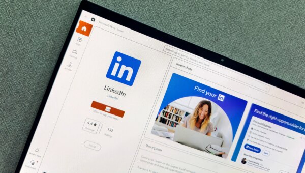 LinkedIn illegally blocking free accounts from seeing 'who's viewed your profile' data, group alleges