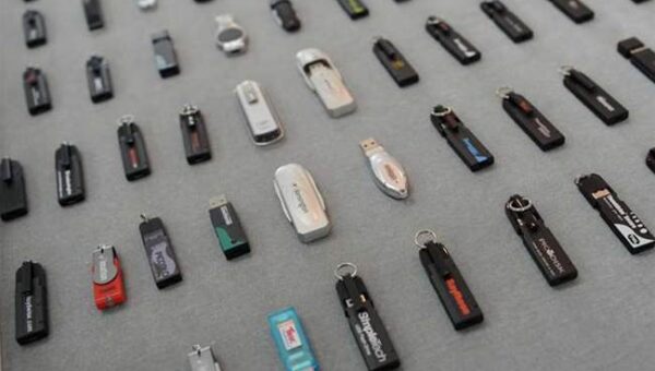 USB stick opens Windows BitLocker drives in new zero-day