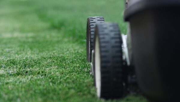 Yarbo responds to robot flaws that could mow down their owners