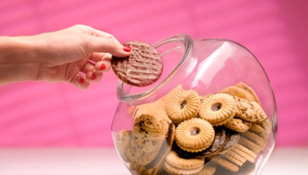 Malware steals Chrome session cookies to take over your accounts