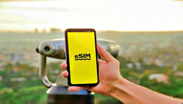 Why eSIMs Are Replacing Traditional SIM Cards