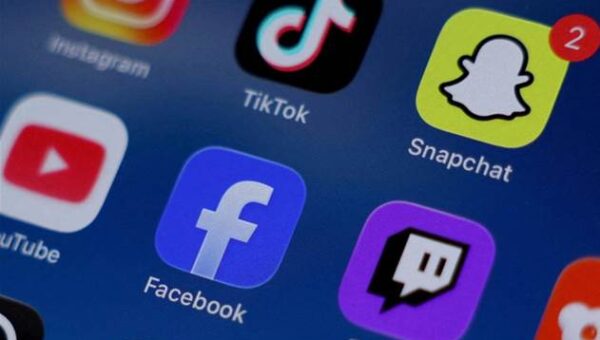 Gov defends social media ban after study shows most teens still online