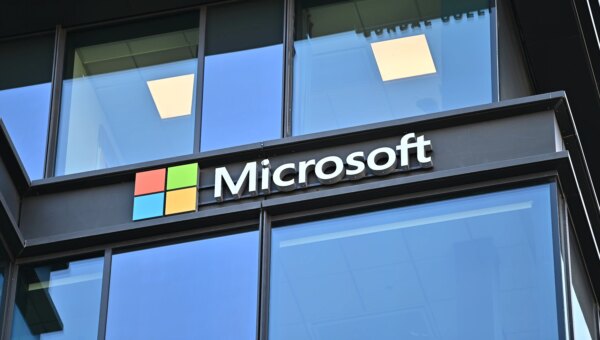 Researcher bypasses Microsoft Defender patch, seizing control