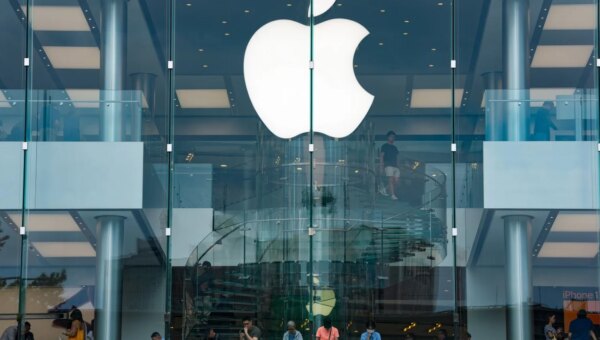 Number of suspicious credit card transactions involving iPhones surges to 1,209